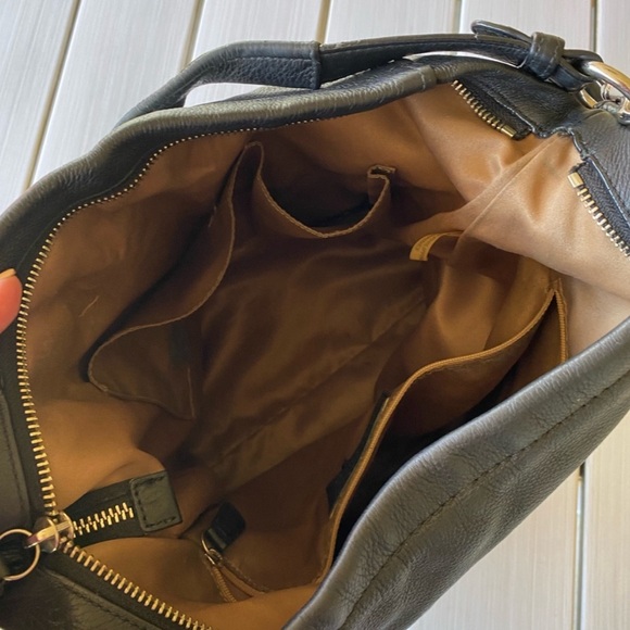 Coach Genuine Leather Shoulder Bag Purse two toned Black/Brown FAIR condition - Picture 8 of 12
